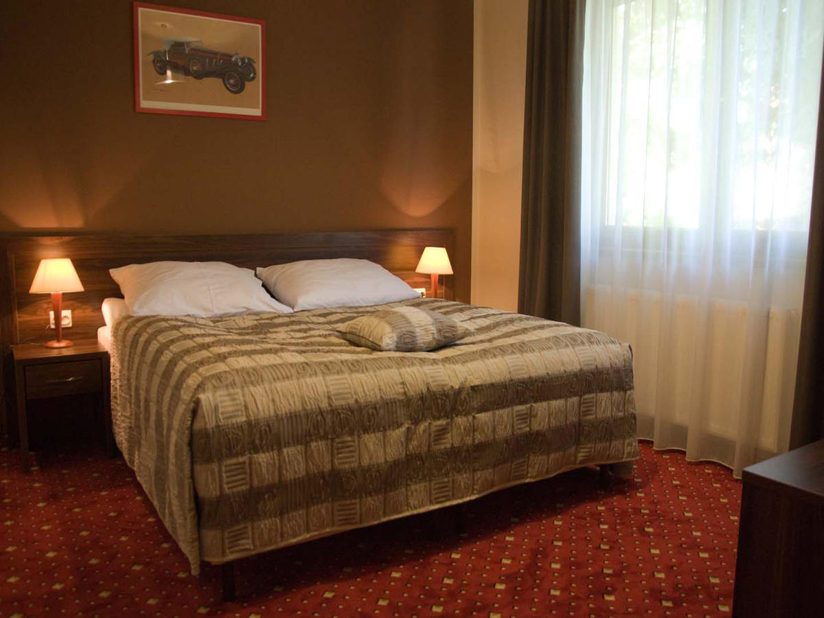 Kochanow  Hotel Kochanow מראה חיצוני תמונה