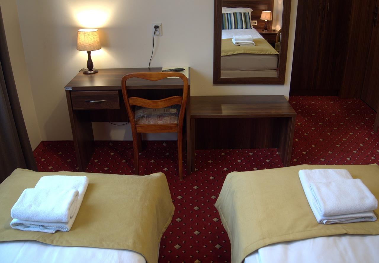 Kochanow  Hotel Kochanow מראה חיצוני תמונה
